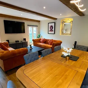 The Coach House - An Exeptional 3 Story House In The Heart Of The Lanes With Secure Private Parking Holiday home