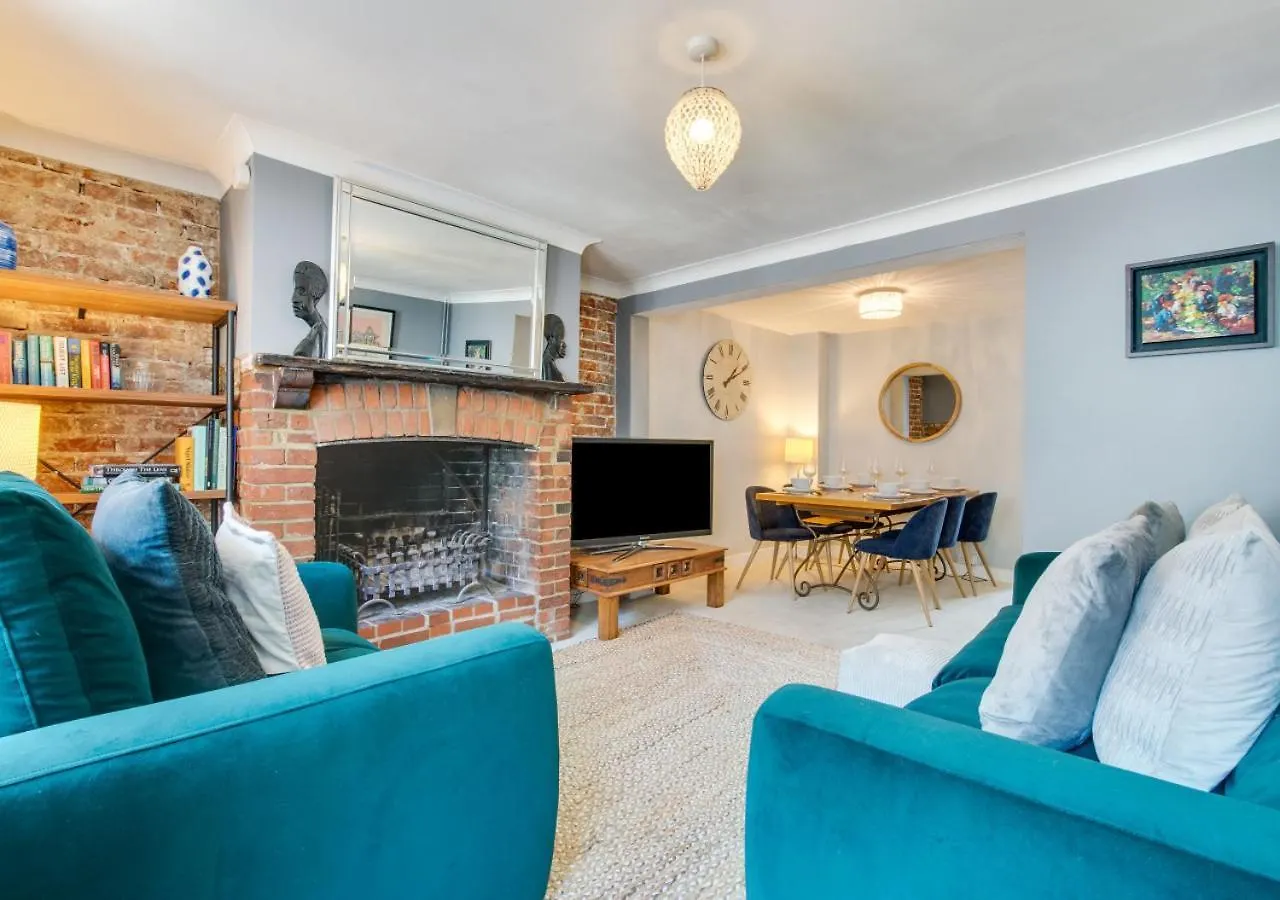 Pebble Beach Cottage Hove